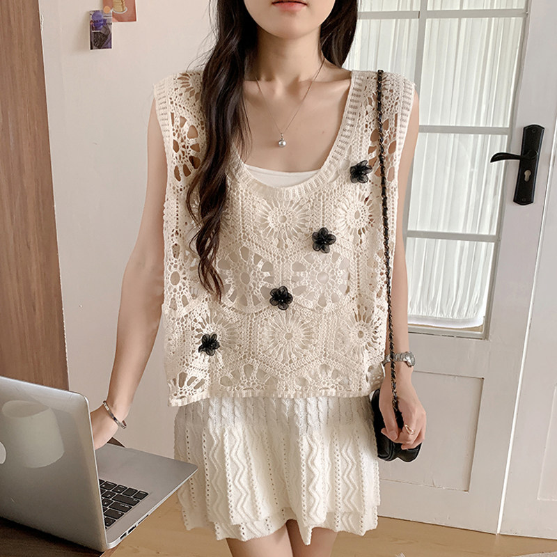 针织镂空吊带女夏季薄款外穿2026新款宽松遮肚子马夹蕾丝背心马甲