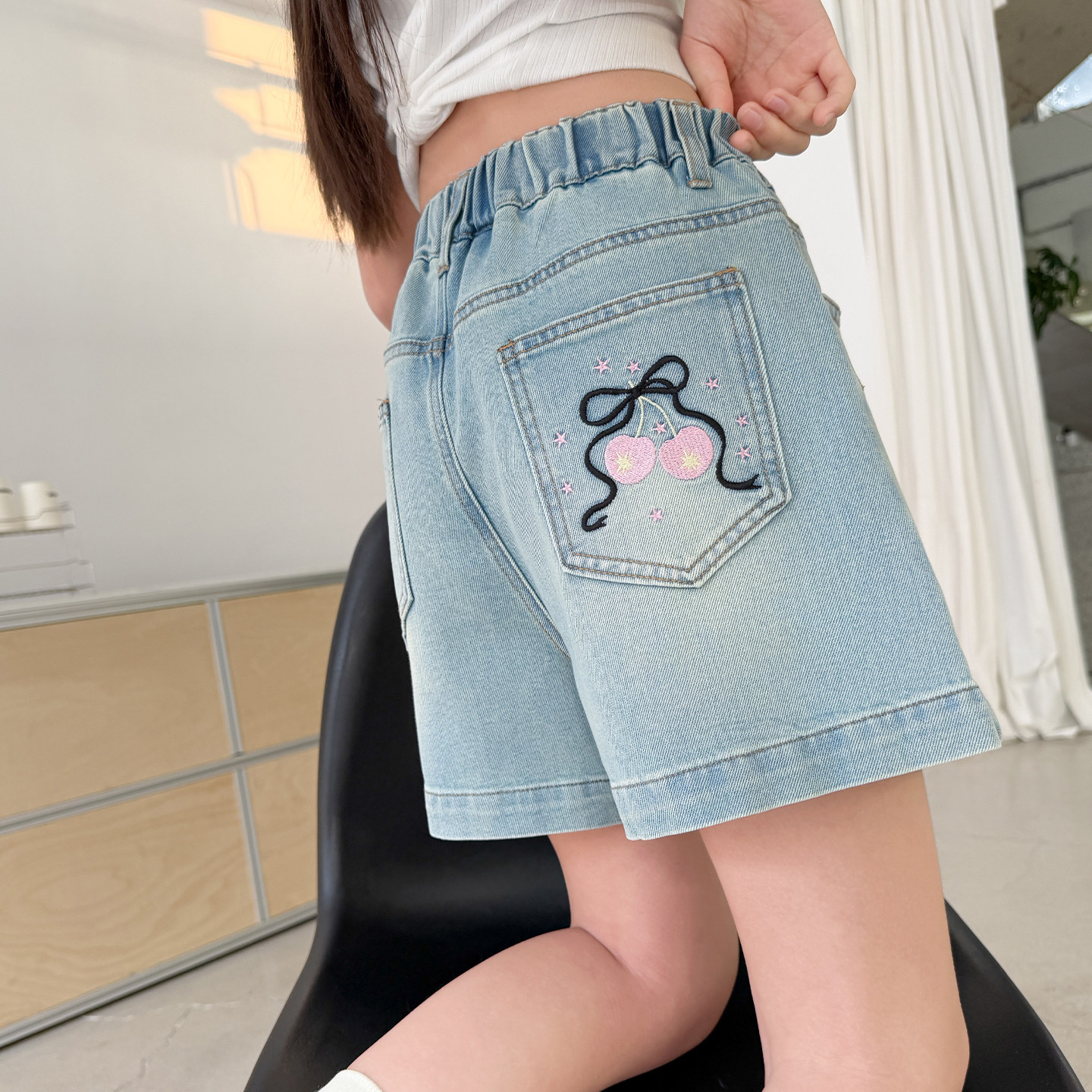 女童短裤外穿夏季薄款女孩小学生网红超好看绣花牛仔裤儿童裤子夏