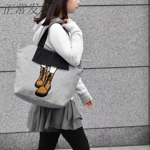 店主推荐 zapatos美腿马丁裙子女斜挎潮包手提包刺绣3ways 日系mis