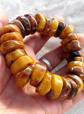 老蜜蜡鸡油黄平安扣手串算盘珠