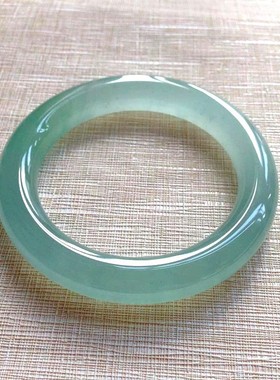 翡翠冰种手镯圆条全新水沫玉