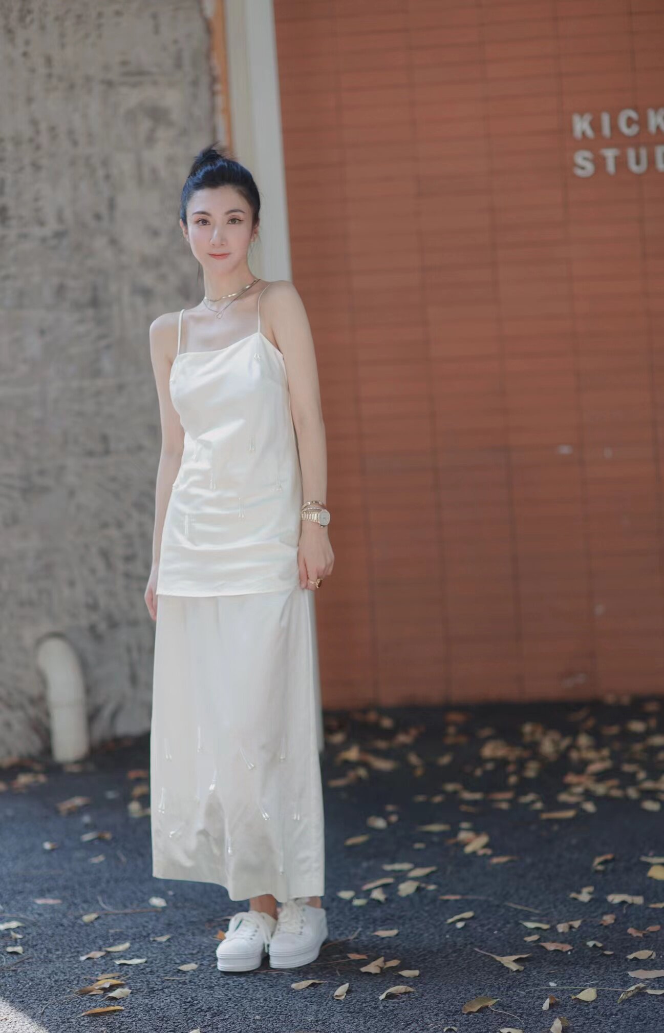 scc小壁虎壁虎服饰2022年秋季新款真丝吊带半裙手工钉珠无袖内搭