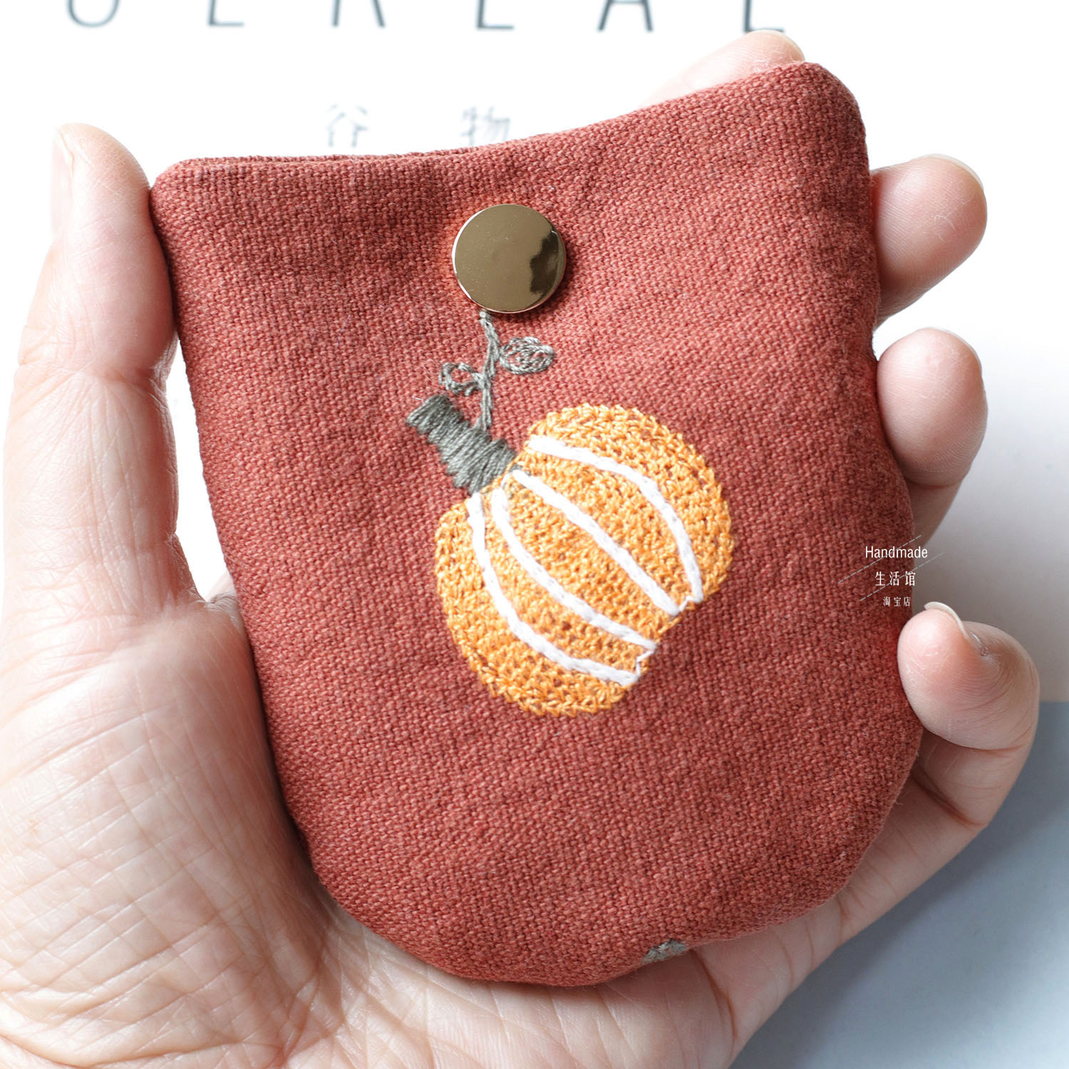 Handmade原创刺绣蝴蝶迷你包无线苹果蓝牙耳机包项链戒指首饰保护套壳收纳包精致迷你手工小包布艺耳机便携包