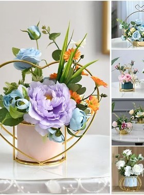 手提式爱心铁艺插花桶北欧轻奢金色手提花篮花器摆件花艺装饰