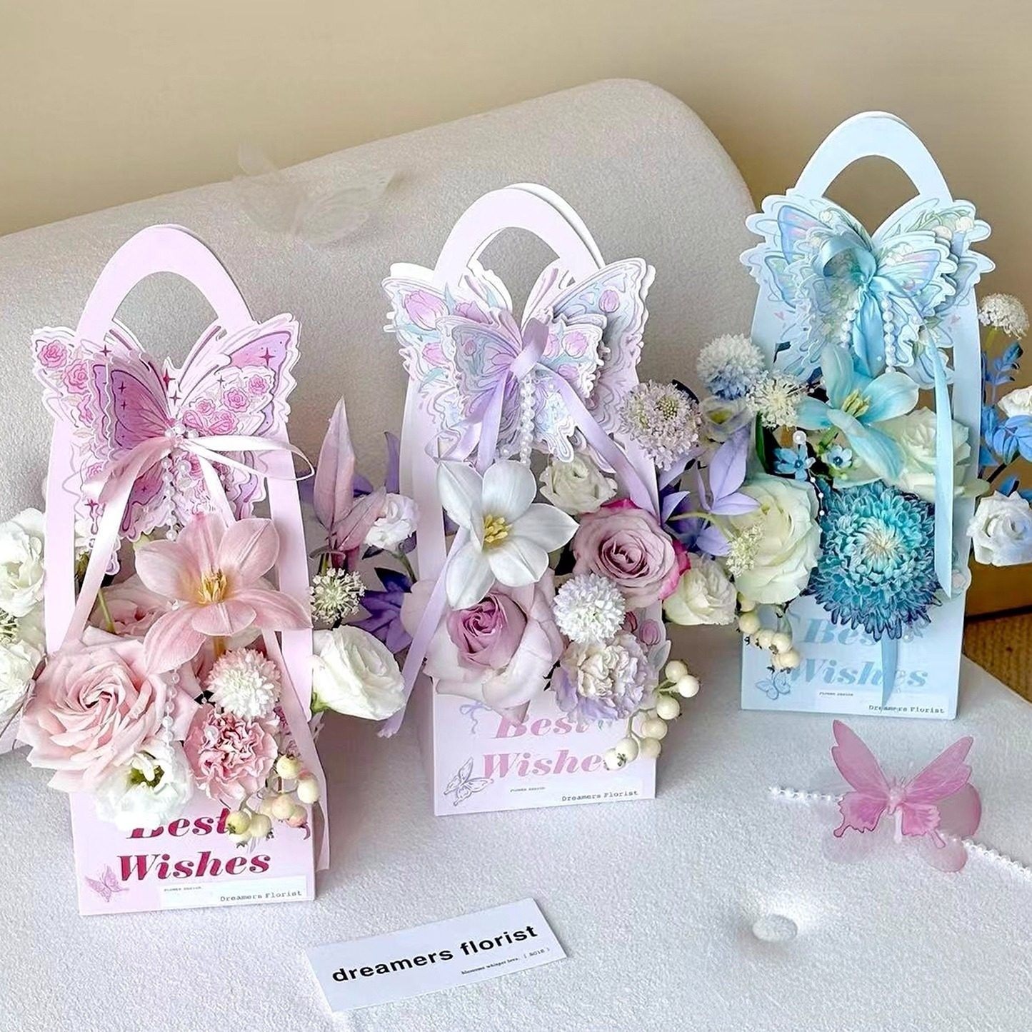 情人节七夕手提花盒玫瑰插花盒鲜花纸质包装盒蝴蝶创意花束套装