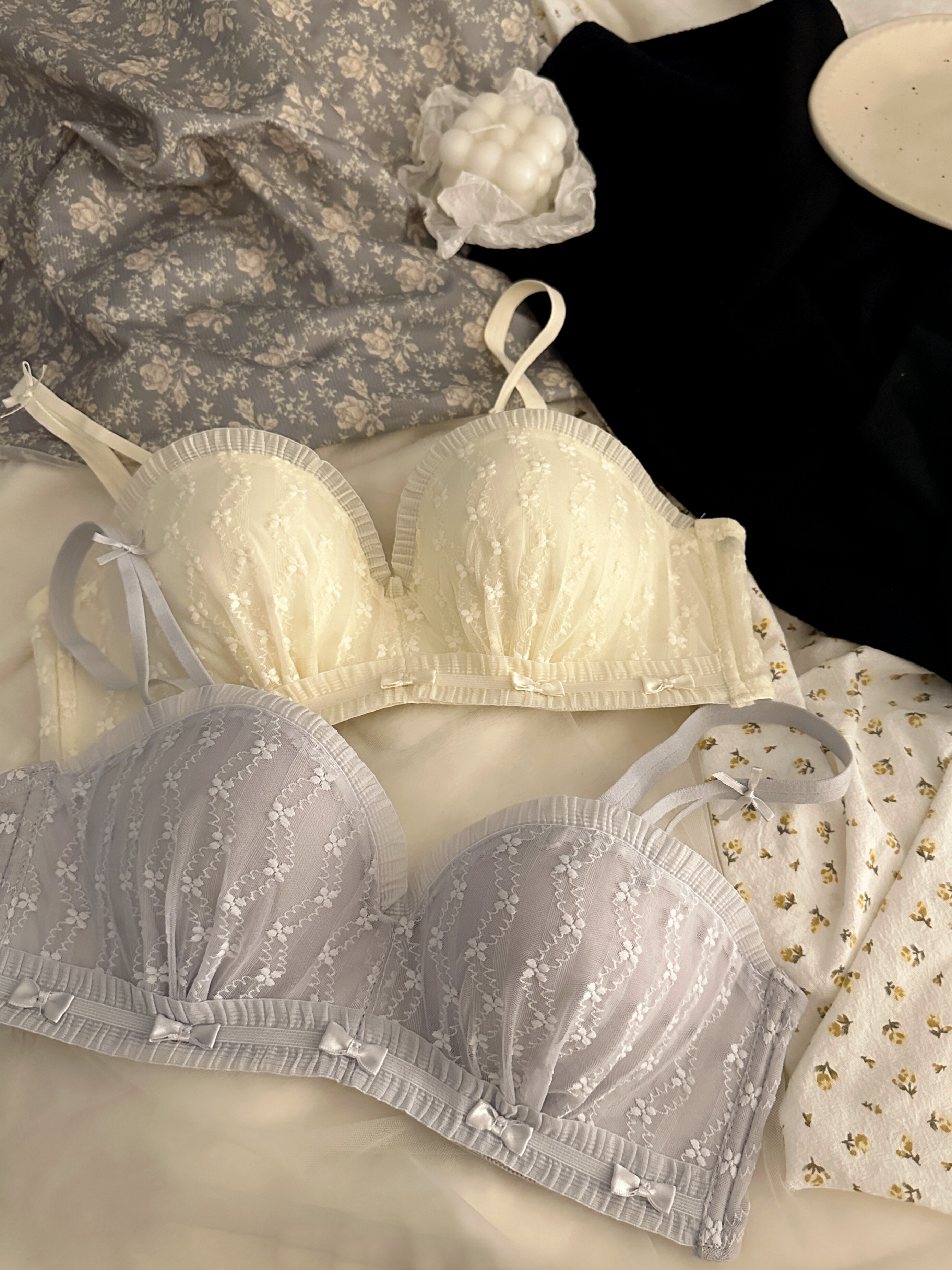 法式蕾丝内衣少女小胸聚拢无钢圈上托防下垂收副乳性感文胸罩套装