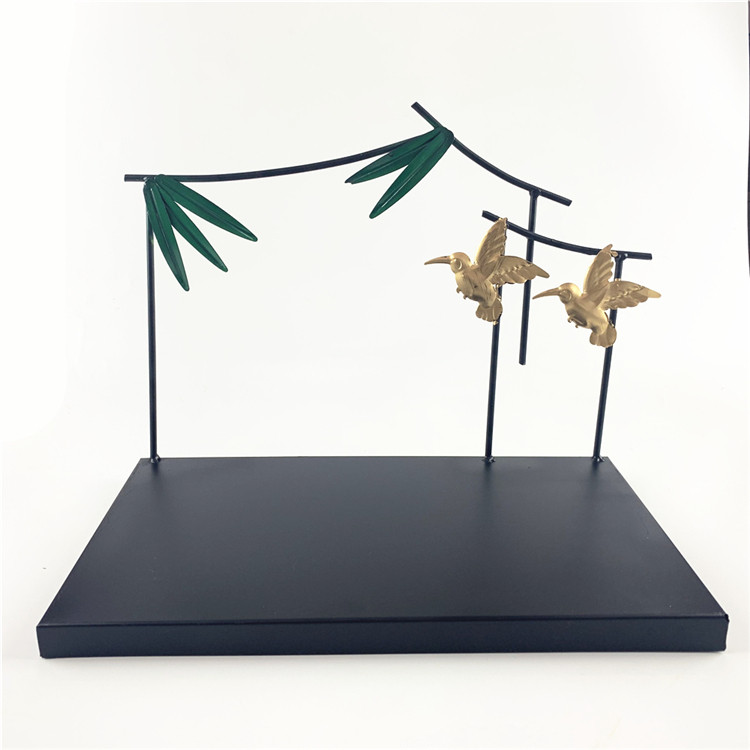 新款异形个性铁艺架餐具特色高档意境菜盘子创意展示摆台餐厅专用