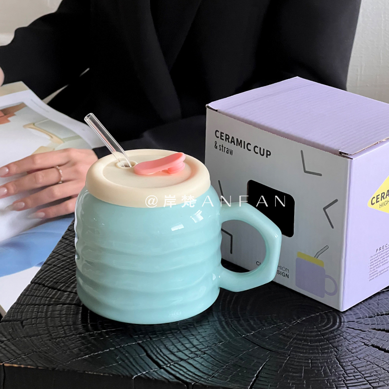简约高颜值吸管杯大容量马克杯