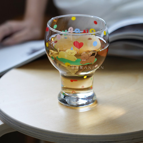 岸梵创意可爱小狗高脚啤酒杯玻璃杯高颜值家用喝水杯子饮料果汁杯