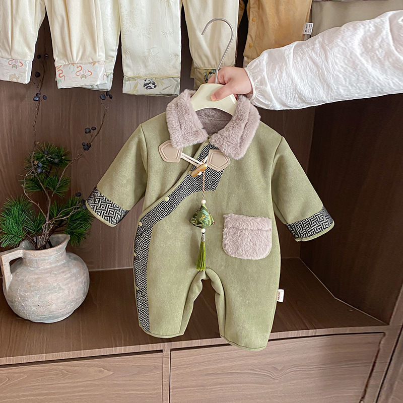 韩版婴儿冬装衣服男宝宝麂皮绒连体衣冬季加厚保暖外出哈衣爬爬