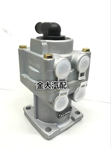 适用于重汽斯太尔王STR瑞立SORL配套刹车总泵脚制动阀脚刹总阀