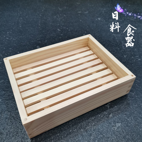 寿喜锅牛肉盘蔬菜拼寿司