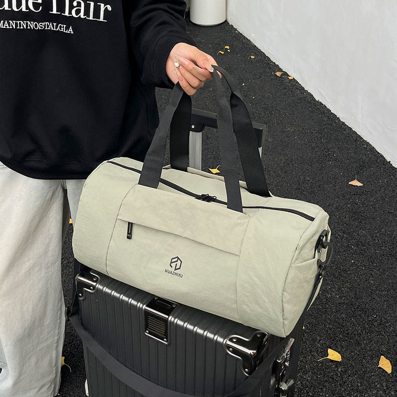 防水大容量干湿分离斜挎健身包外出手提旅游收纳袋轻便短途旅行包