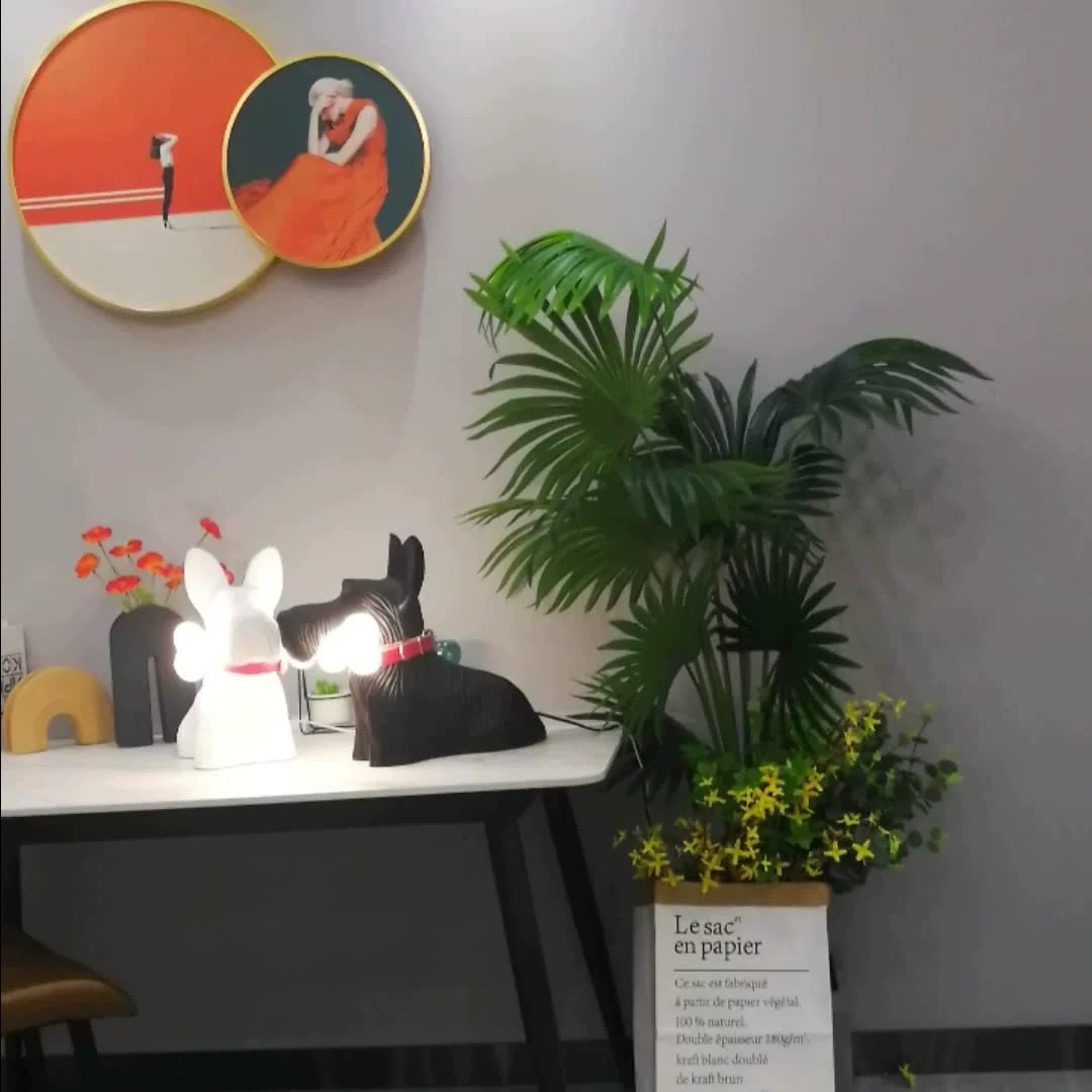 现代创意轻奢小狗台灯