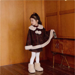 外贸 新款 女童套装 圣诞新年毛球球夹棉呢料斗篷加半身裙2025冬装