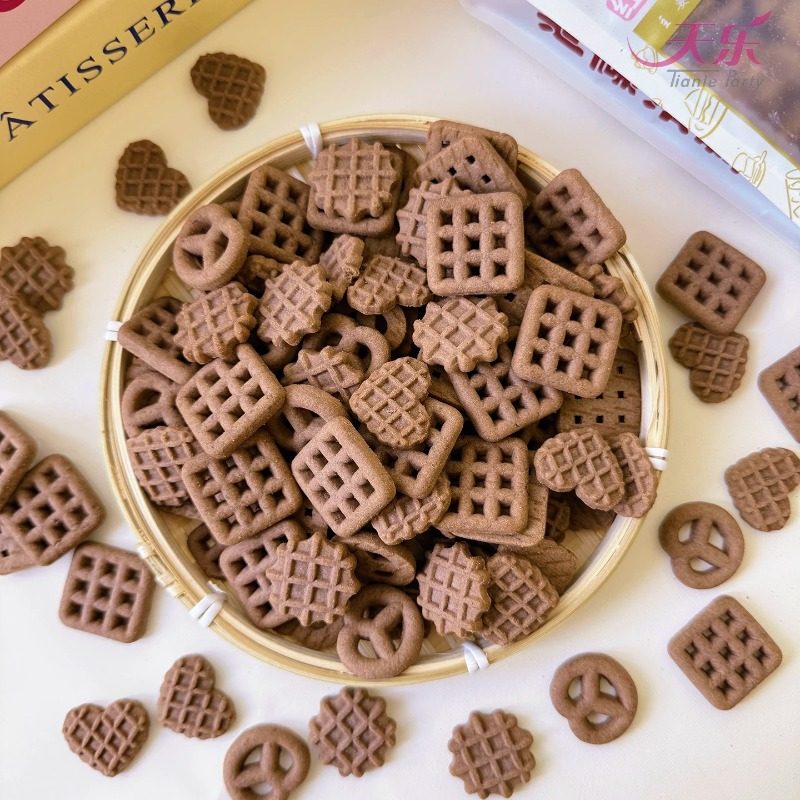 热销蛋糕装饰饼干混合装碱水蝴蝶结巧克力夹心焦糖烘焙点缀摆件,节庆用品/礼品,蛋糕/烘焙装饰用品,淘宝优惠券,粉丝福利购,淘宝优惠卷