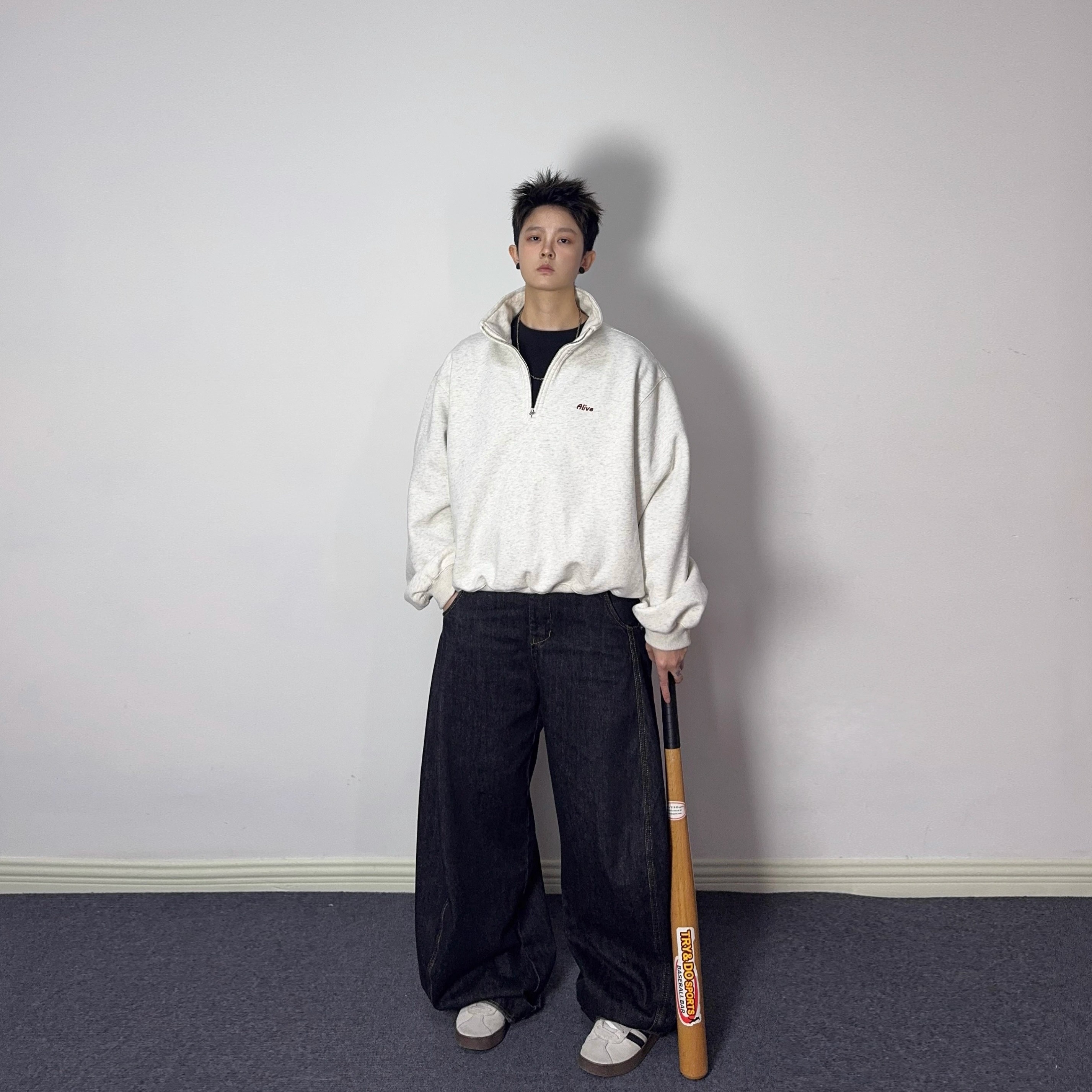 老鼻噶复古短款boxy套头开衫卫衣