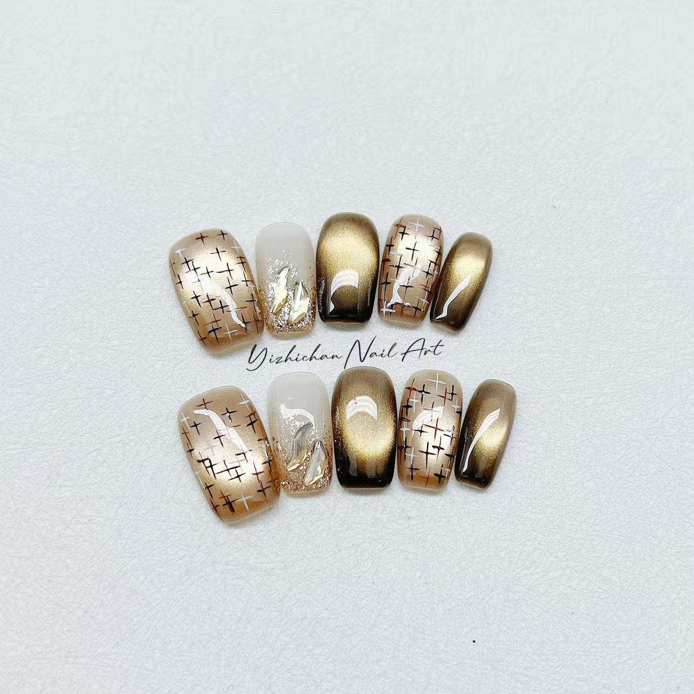 【可可小香】秋冬美拉德系爆闪猫眼纯手工穿戴甲简约复古显白美甲