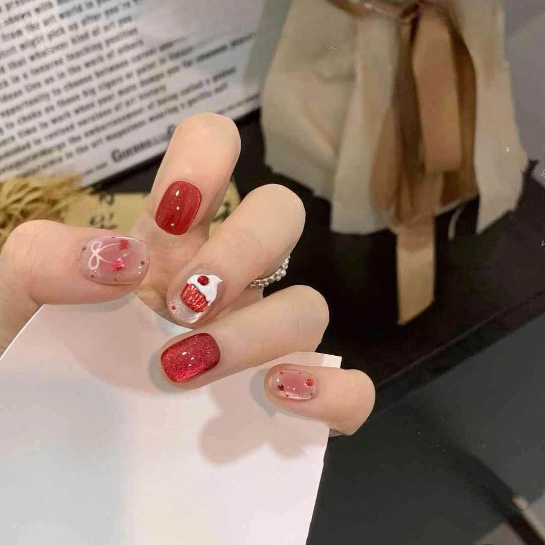 【奶油蛋糕】纯手工穿戴甲高级红浮雕猫眼蝴蝶结小众气质可拆美甲