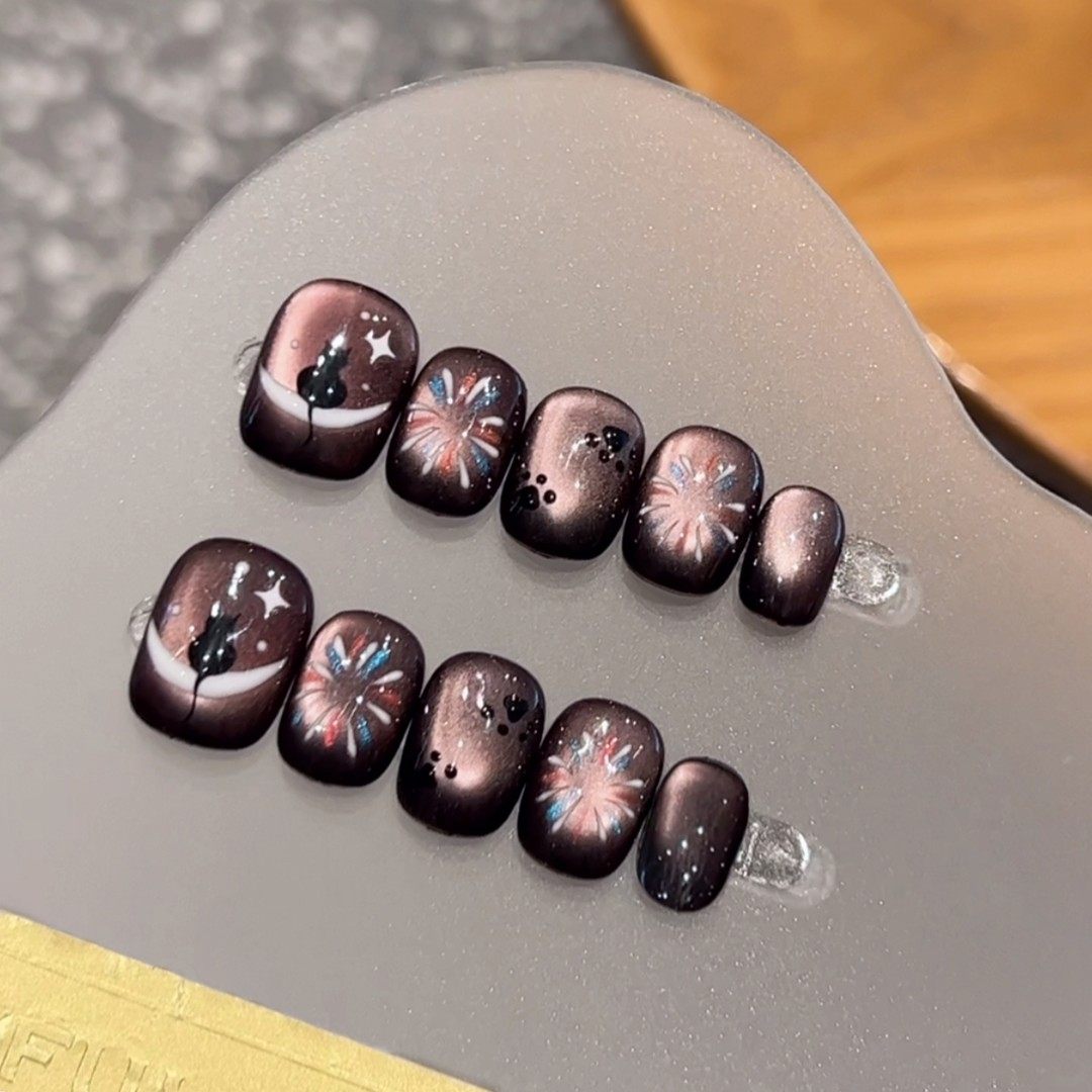 【烟花小猫】秋冬紫色猫眼纯手工穿戴甲可爱高级显白氛围感美甲贴,彩妆/香水/美妆工具,穿戴甲/甲片,淘宝优惠券,粉丝福利购,淘宝优惠卷