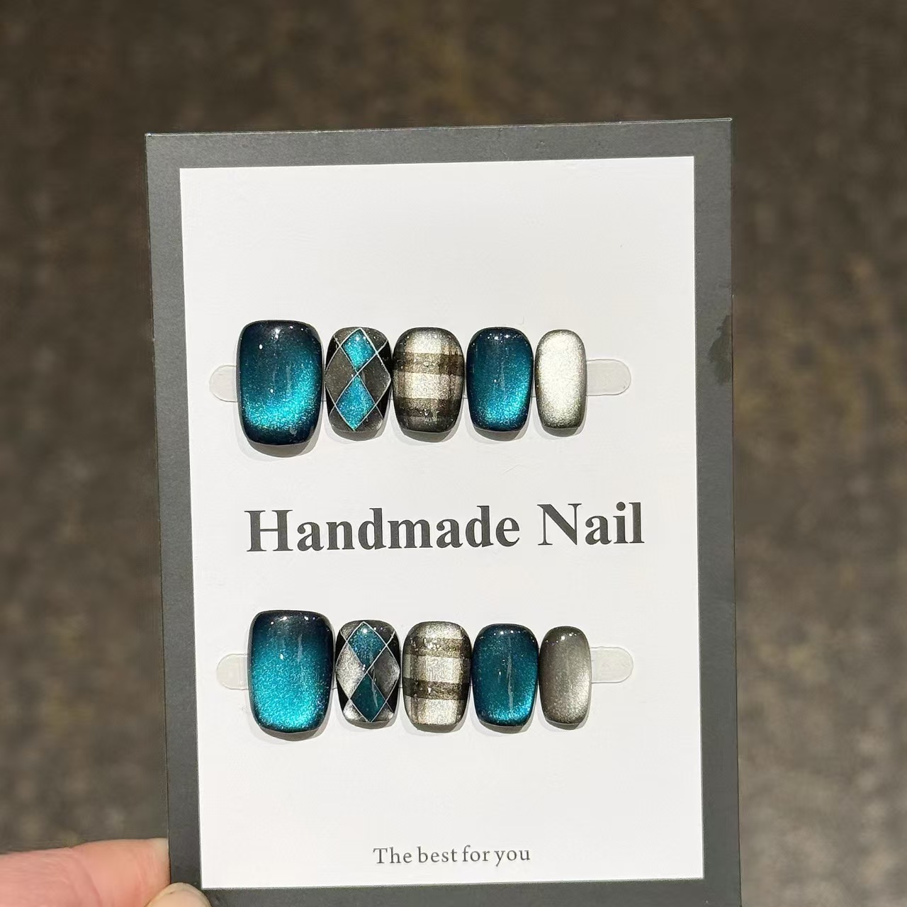 【挪威蓝调】纯手工穿戴甲手绘蓝色菱格玻璃珠猫眼高级显白美甲贴