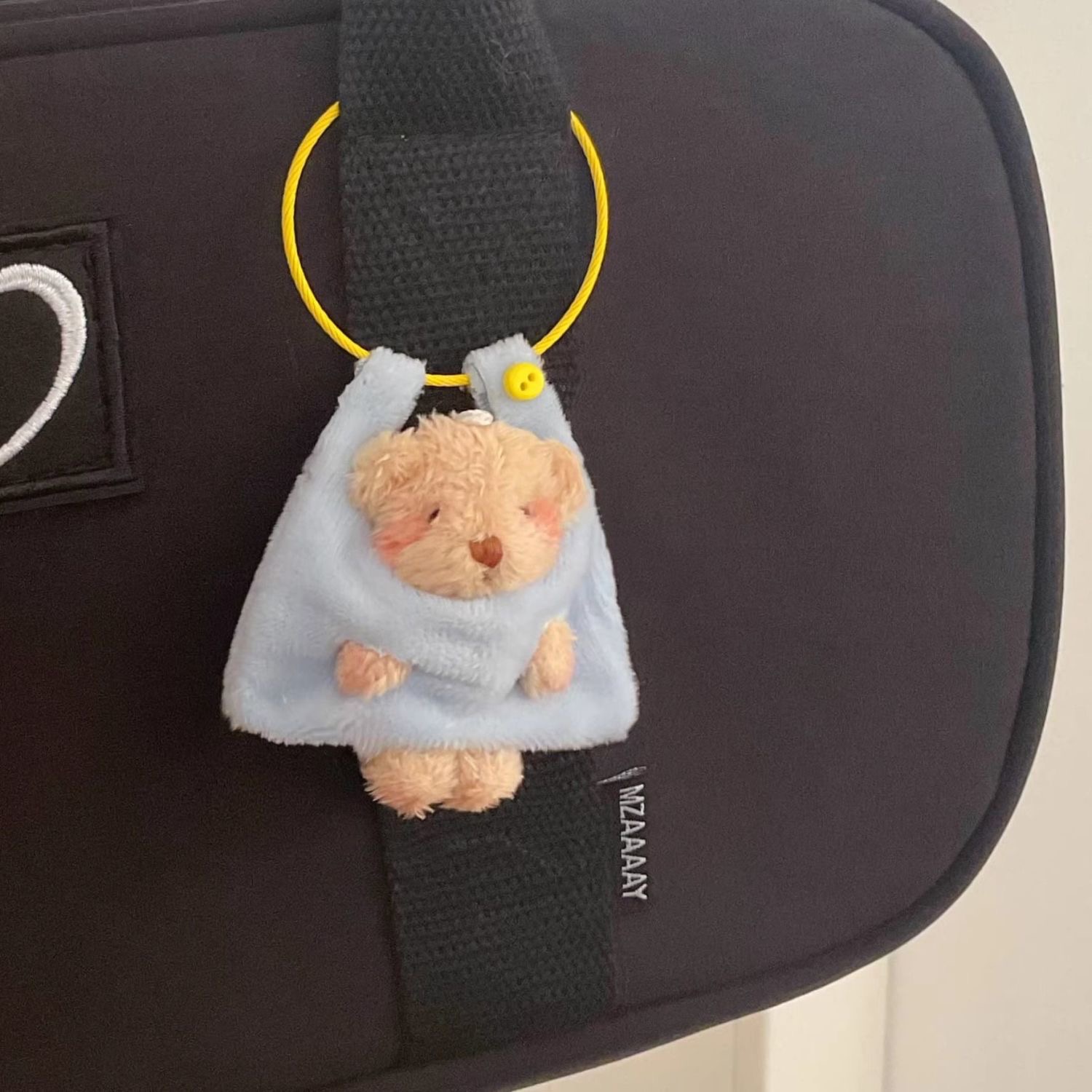 创意购物袋里的兔子小熊毛绒公仔冰箱贴背包挂件摆件装饰陪伴礼物