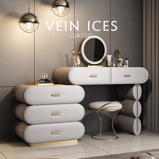 高级感现代轻奢复古梳妆台实木主卧书桌床头柜一体化妆柜 2025新款