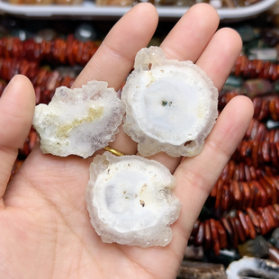 R359 天然晶洞玛瑙一个 特价