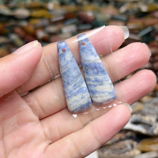 R227天然绿纹石吊坠一对