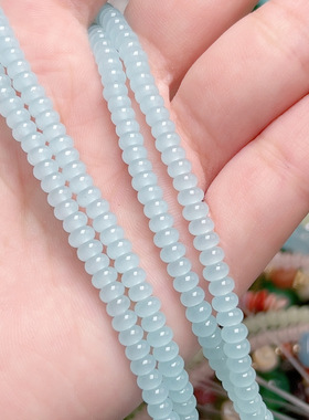 4.5mm蓝色玉算盘一条