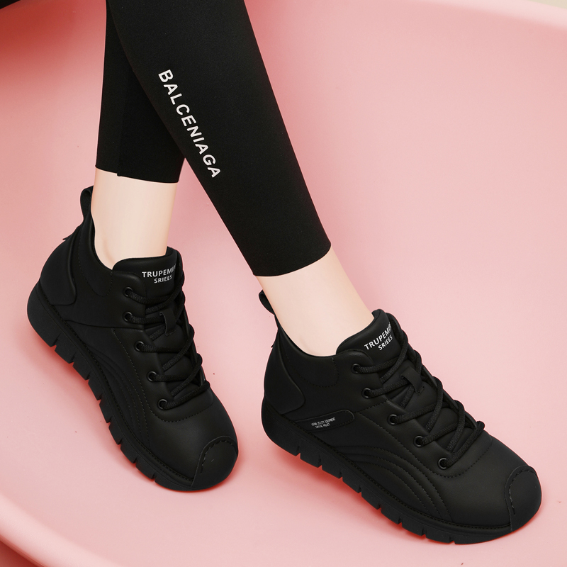 官网发售气质真皮短靴平底妈妈鞋