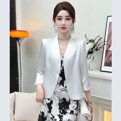 夏季薄款小香风七分袖小西装女短外套修身时尚光泽感缎面西服上衣