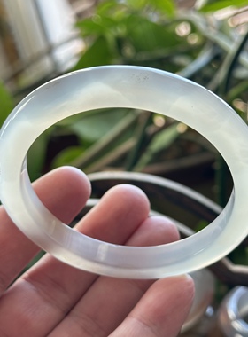 天然马料高冰白月光手镯冰冰透鱼鳞纹水墨飘沙白冰玛瑙泥鳅背镯62