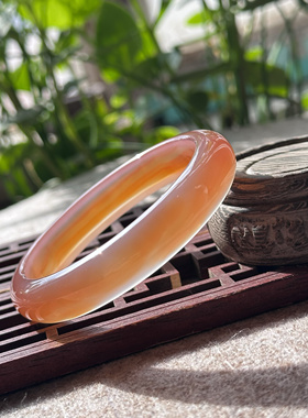 天然红玛瑙俏色中宽泥鳅背满圈糖心红玛瑙天然纹理巴玉红手镯60