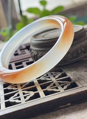 天然马料白冰俏色红玛瑙飘粉红韵鸿运当头霞阳红霞暖阳白手镯60口