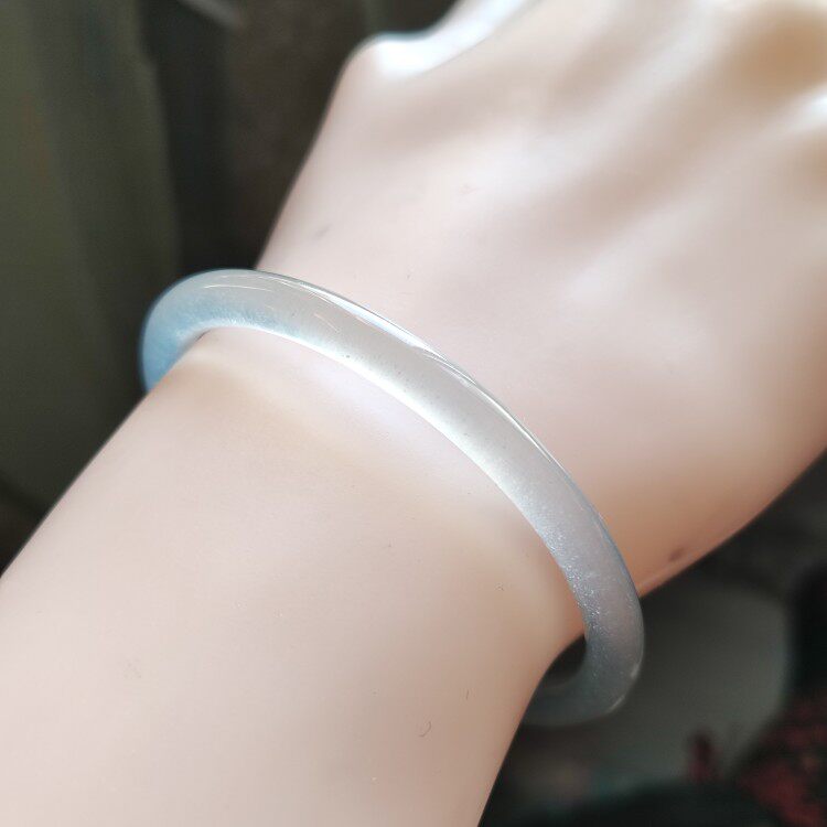 云臻阁天然高冰冰种玉髓绿冰飘暴风雪荧光透玛瑙圆条玻璃种手镯54