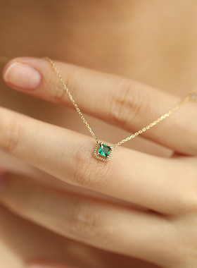 S925纯银镀14K金祖母绿项链方糖吊坠锁骨链女复古轻奢百搭高级感