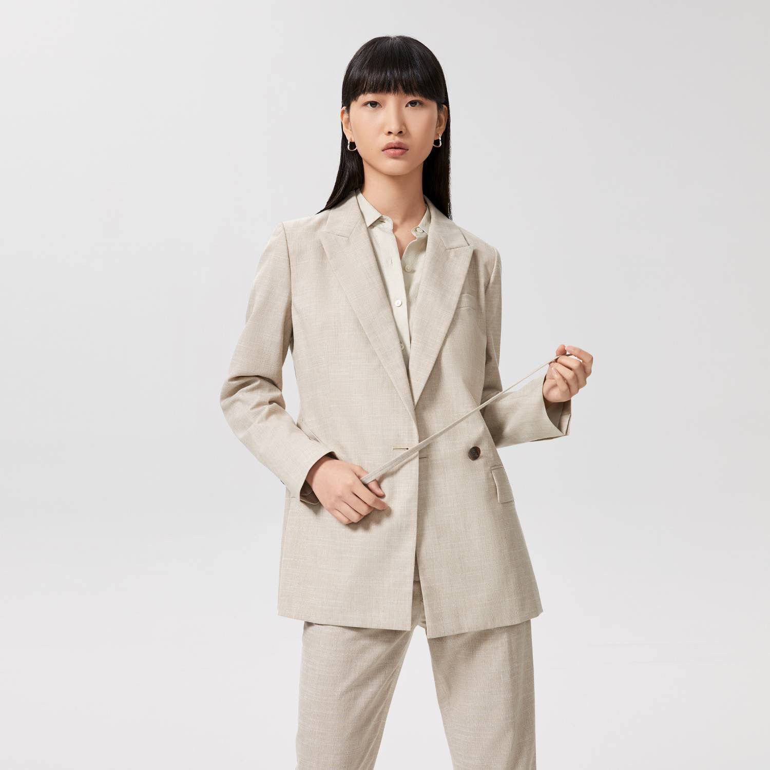 OVV 春夏新款女意大利进口面料经典条纹戗驳领腰带款西服正品