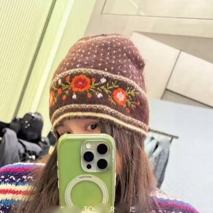 ZA外贸出口冬季新品女装圆点花朵刺绣无檐帽 3920899 700