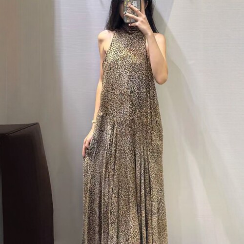 带内衬豹纹印花挂脖领连衣裙