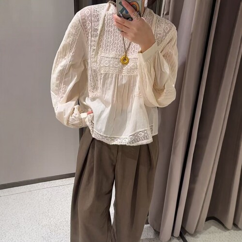 休闲风宽松钩花镂空刺绣衬衫