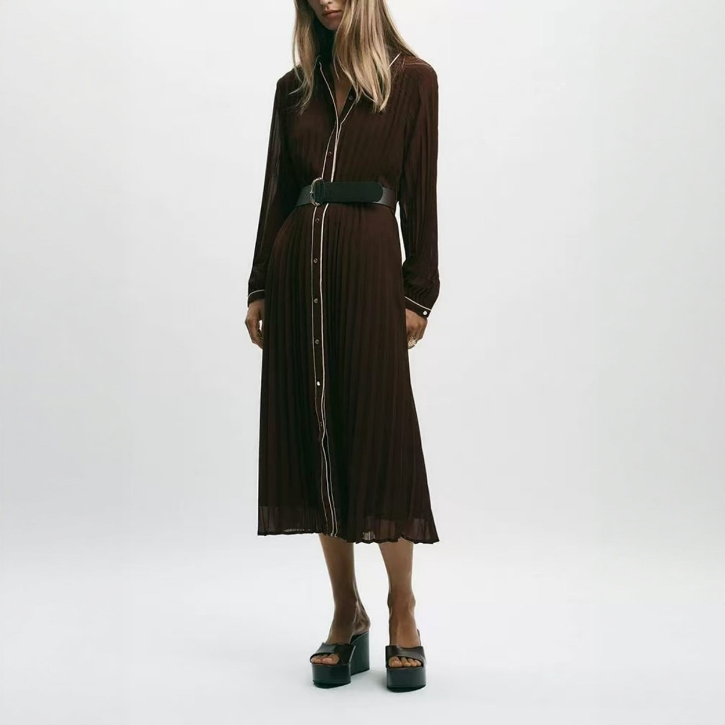 暗红咖妃撞色饰边配腰带连衣裙