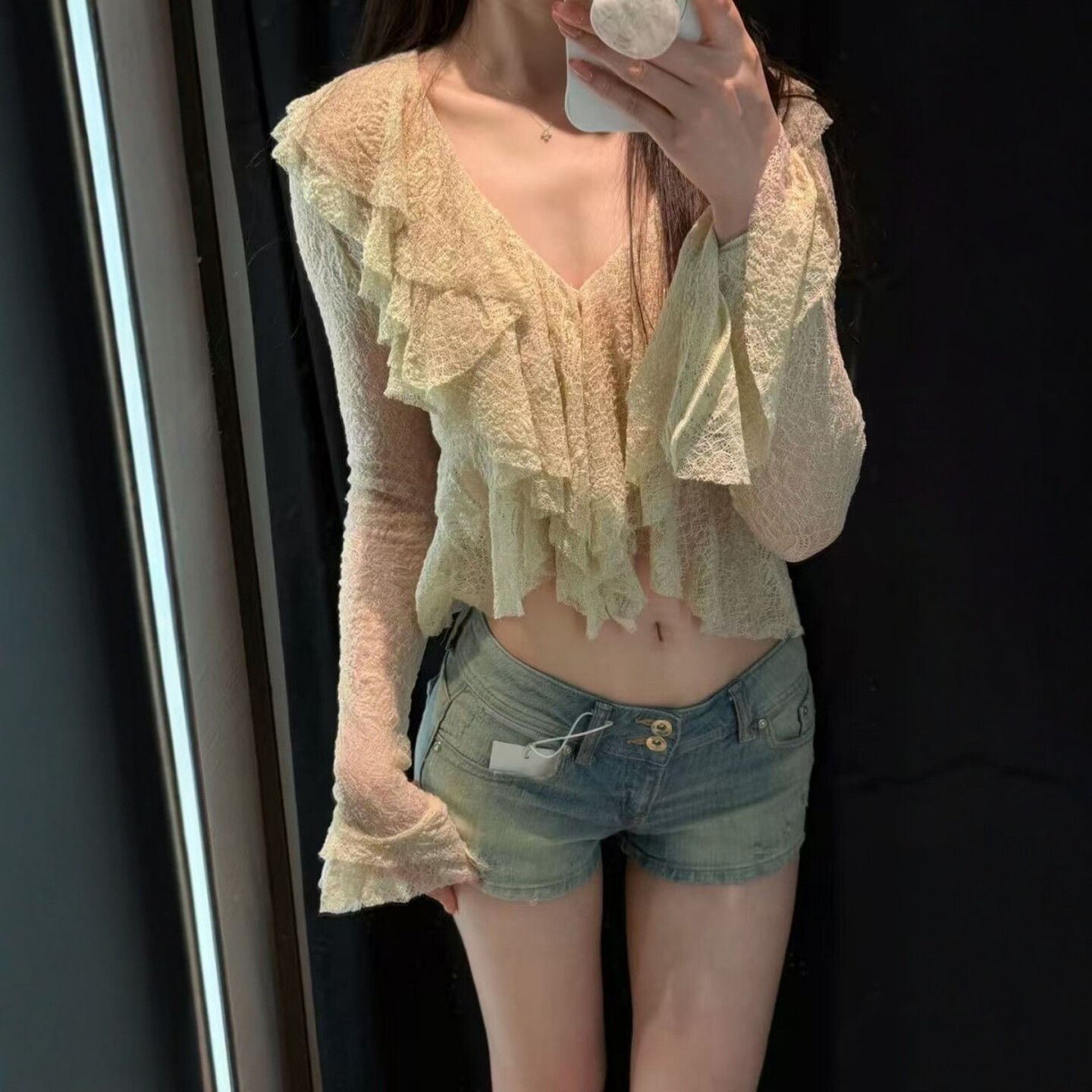 ZA外贸出口女装荷叶堆堆领高级感喇叭袖亮光叠层蕾丝上衣 1937320