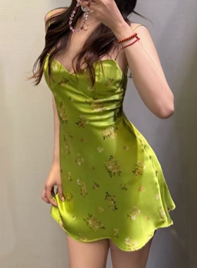 ZA外贸出口女装新款酸橙绿碎花缎面可调节吊带迷你连衣裙 2644419