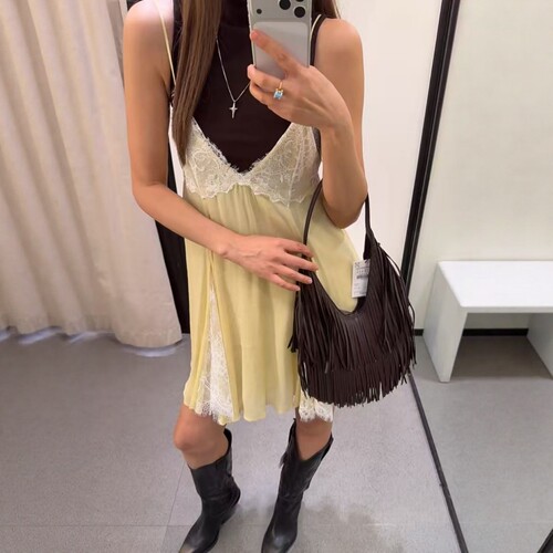 性感蕾丝深V吊带拼接短连衣裙