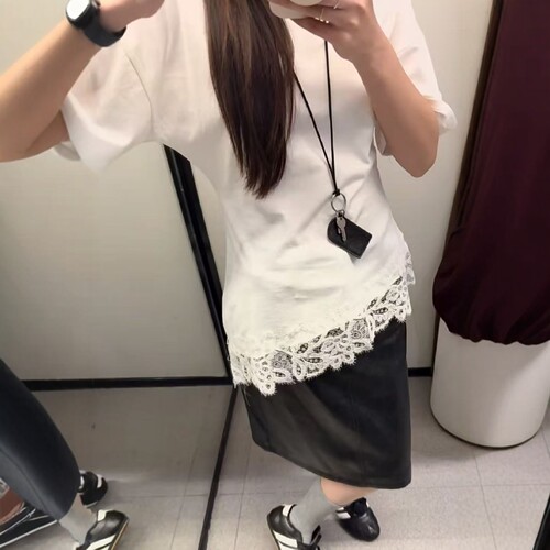 短袖蕾丝拼接饰微修身棉舒适T恤