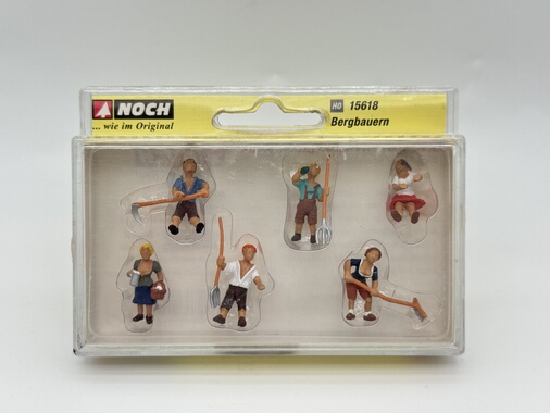 NOCH 微缩微距场景模型1:87HO微观小人道具15618 干农活的农民