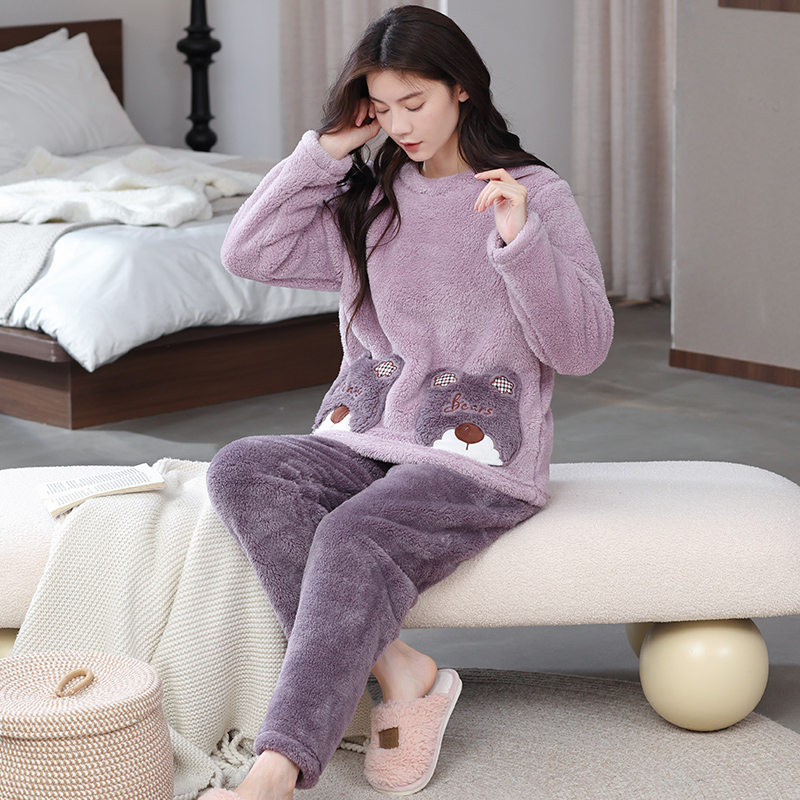 女款珊瑚绒可外穿冬季睡衣
