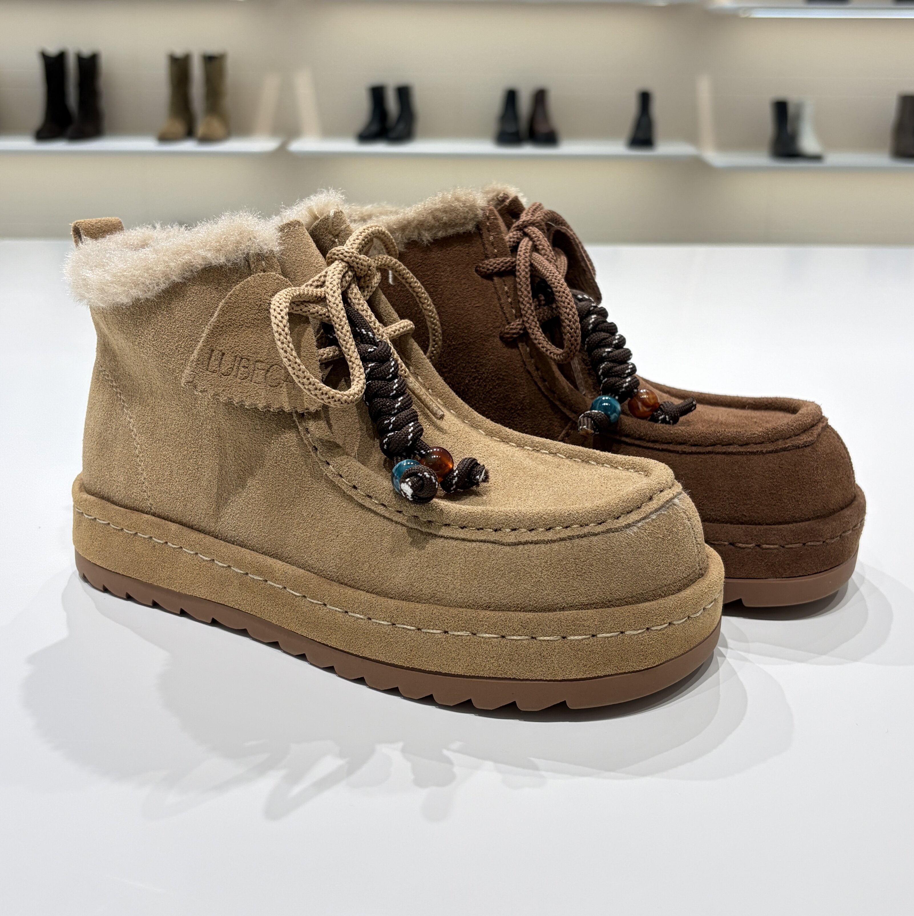 路贝佳女鞋2025新款平底勃肯鞋加绒保暖雪地棉鞋L25994F-31