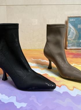 路贝佳短靴尖头时装细高跟新中式国风2024冬款L24945F-04